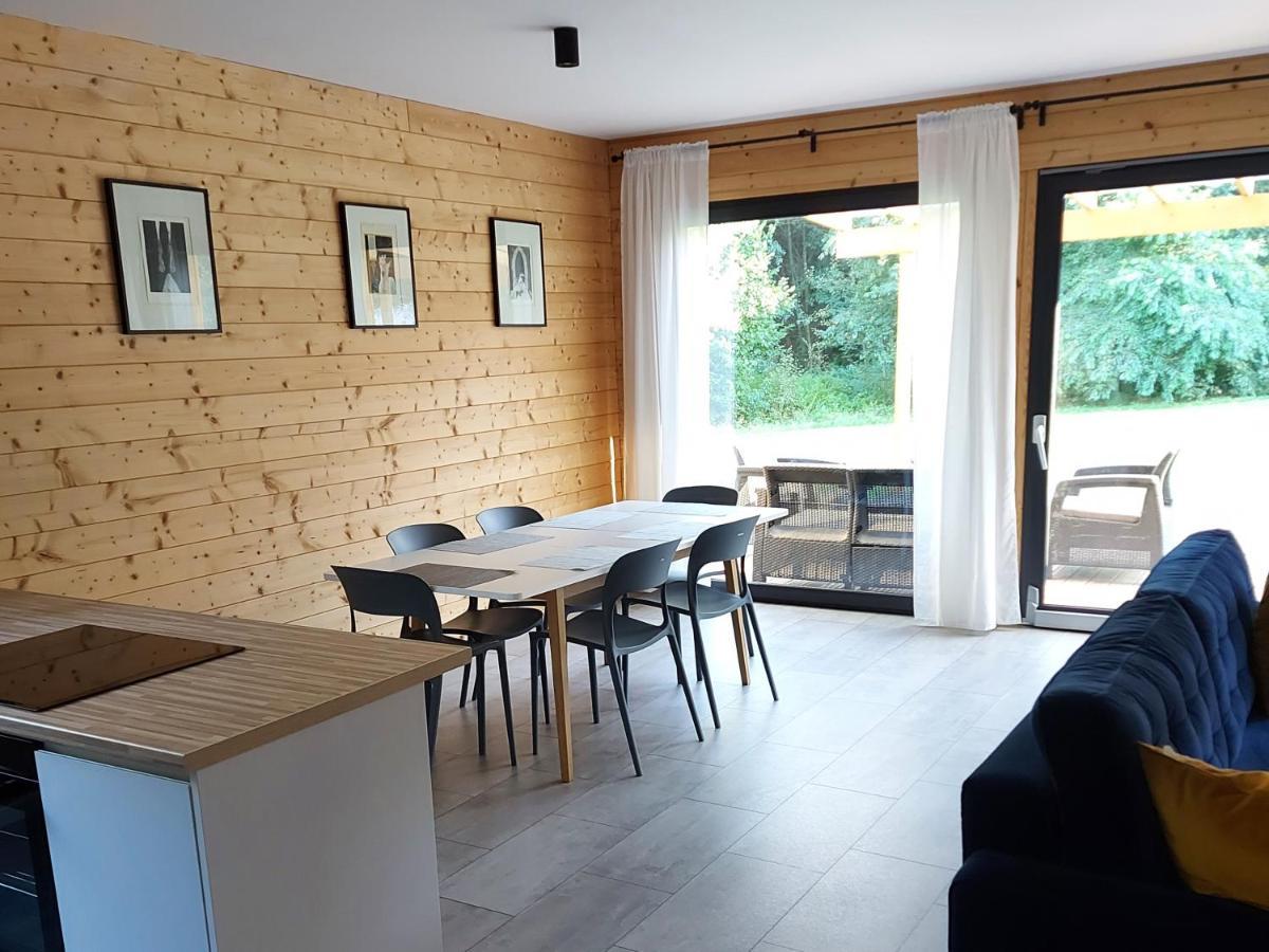 Villa Dom Przy Lesie Wielgie Esterno foto
